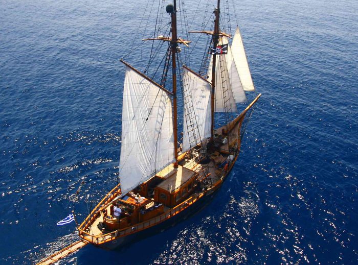 Mykonos_YACHT2