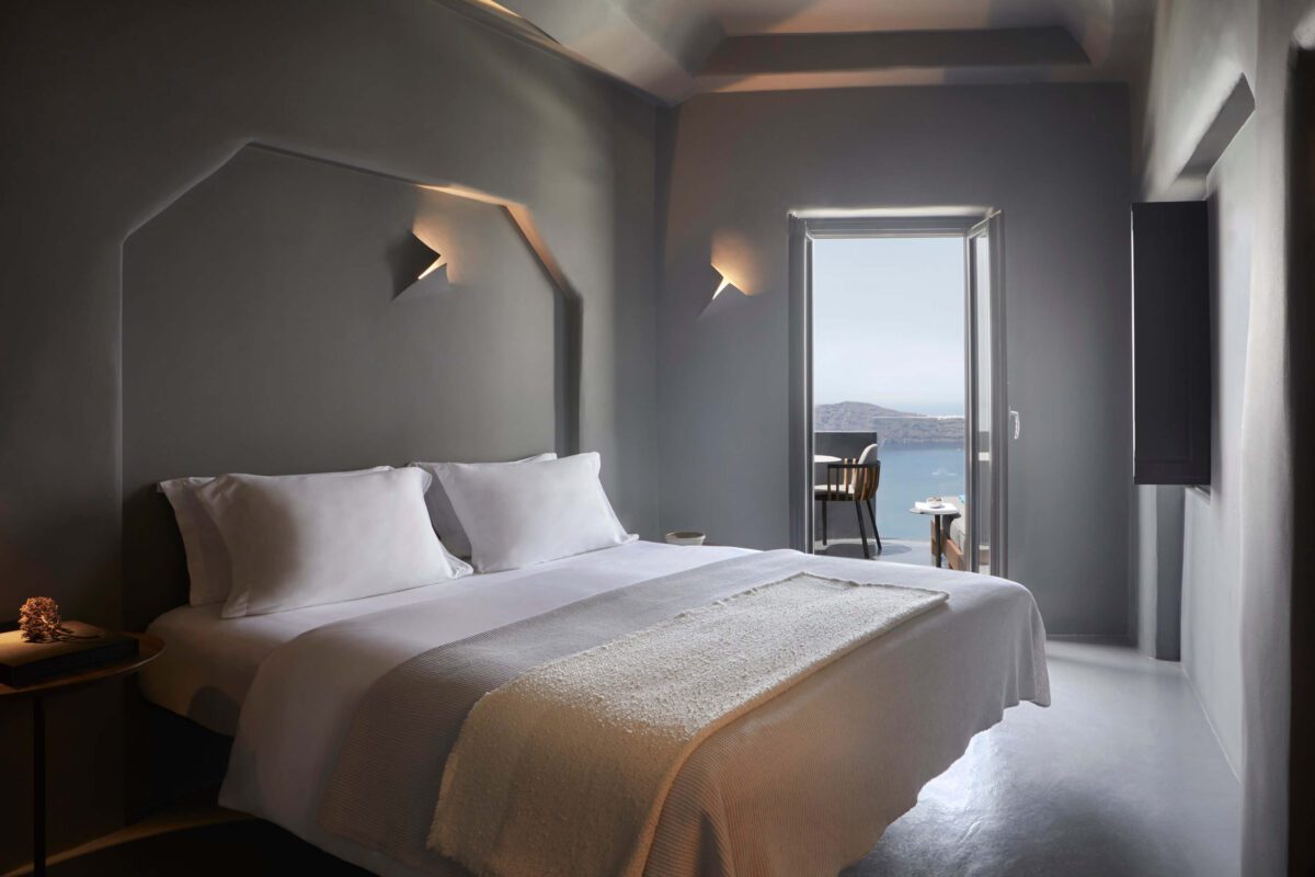 Honeymoon-Suite-Sunset-View-with-Hot-Tub-2