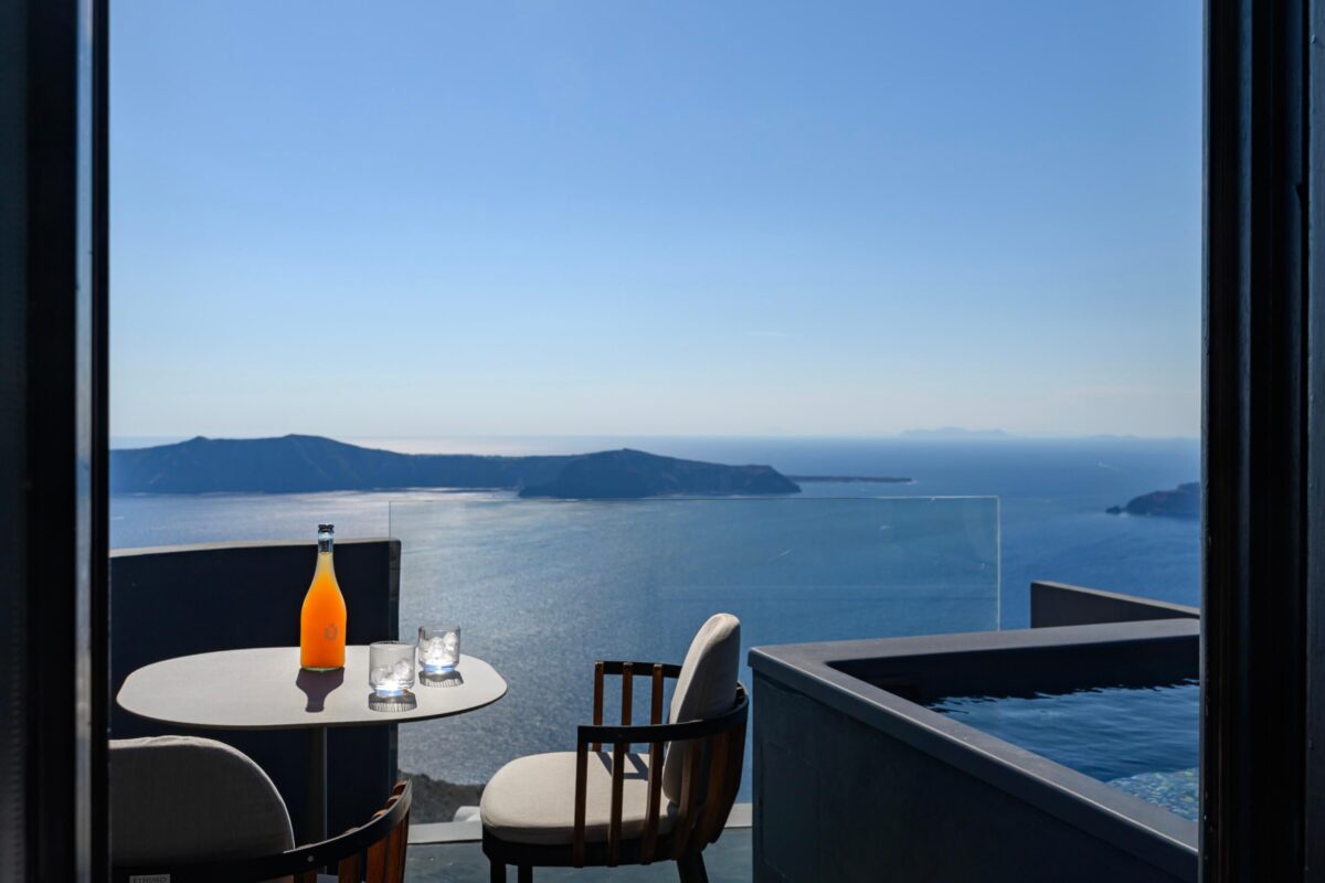 Honeymoon-Suite-Sunset-View-with-Hot-Tub–8