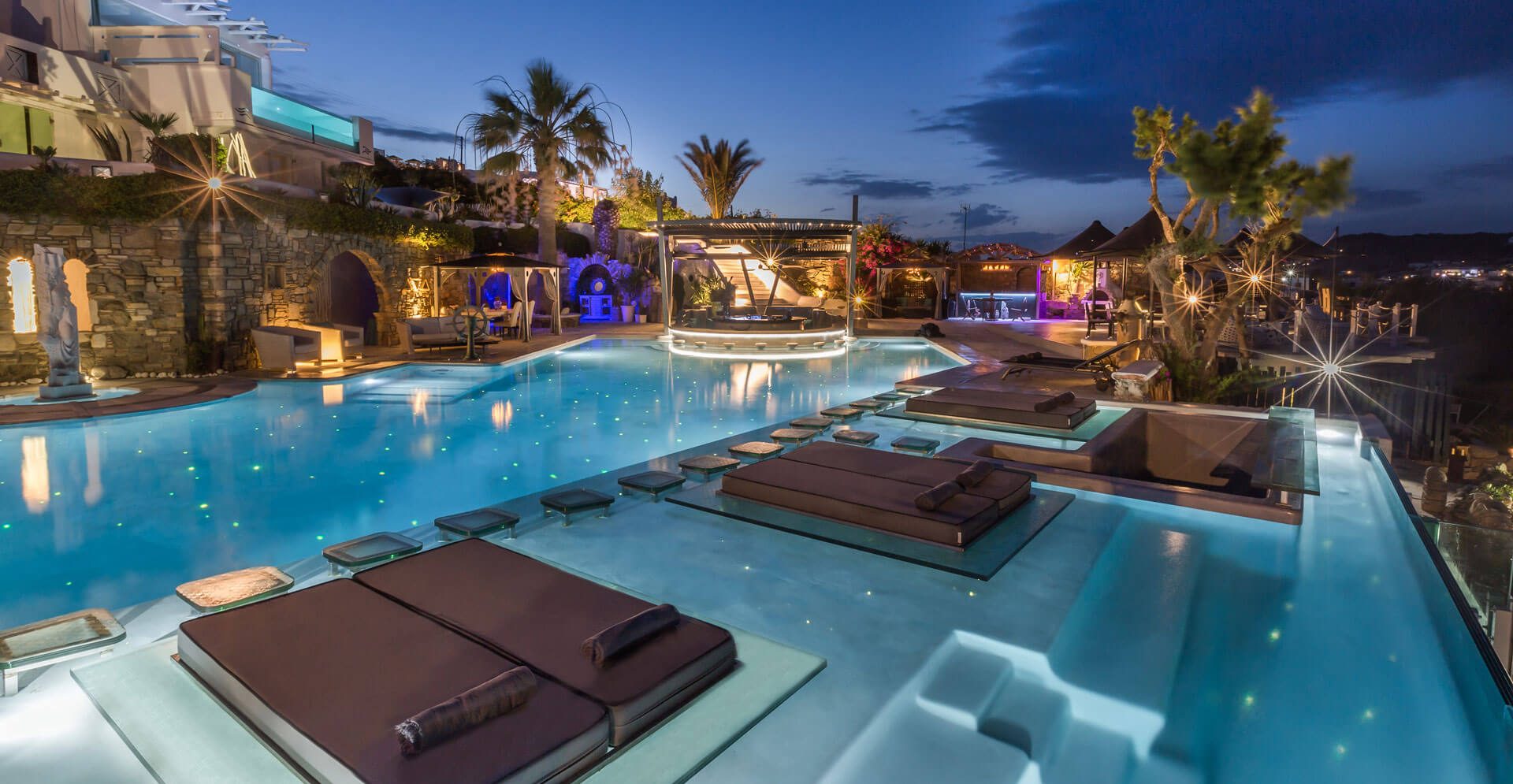 KIVOTOS-NEW-POOL_NIGHT