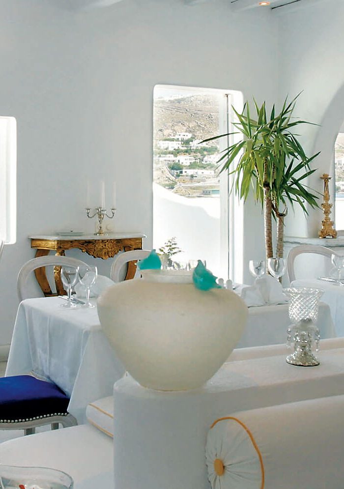 La-Meduse-dinner-Restaurant-Interior