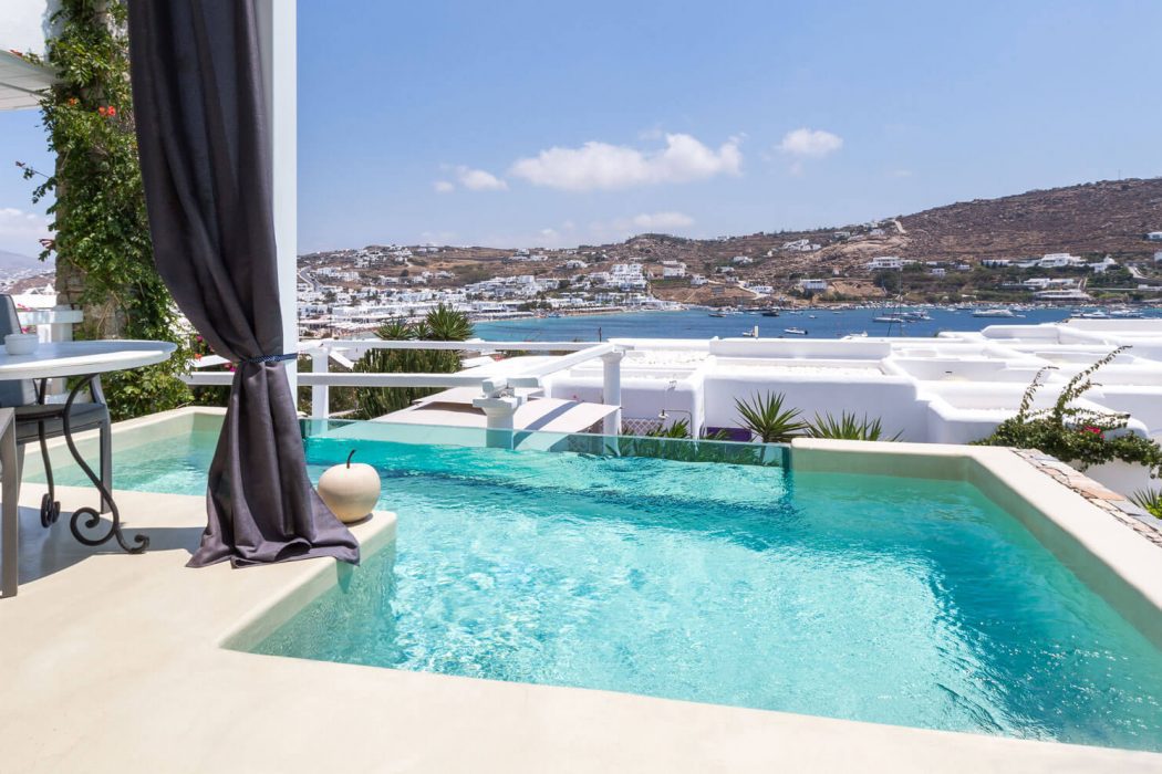 SUITE-WITH-PRIVATE-POOL_1