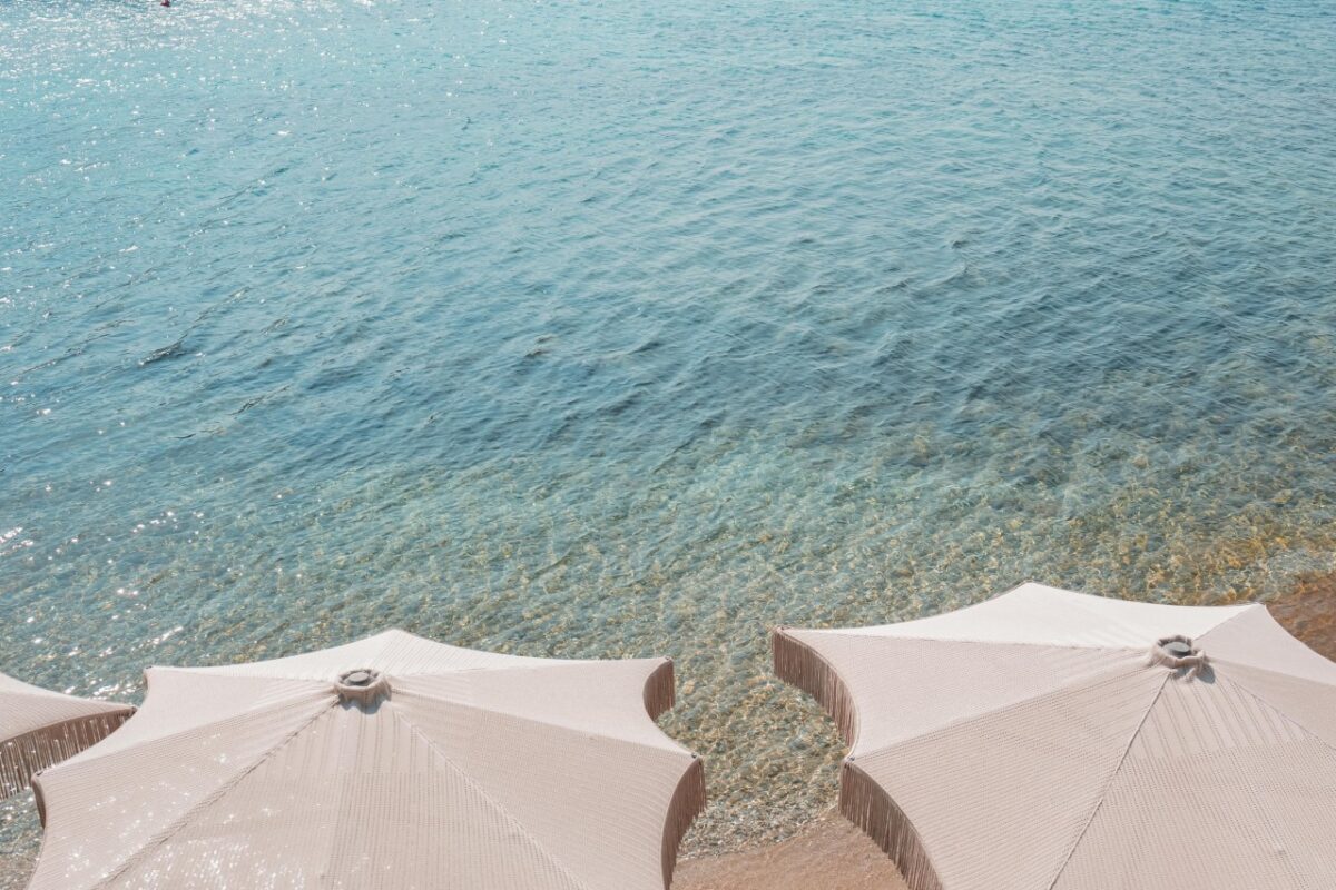 experience_secluded-private-beach-in-mykonos_2