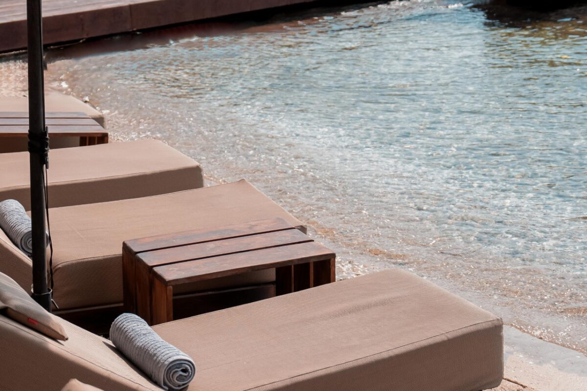 experience_secluded-private-beach-in-mykonos_3