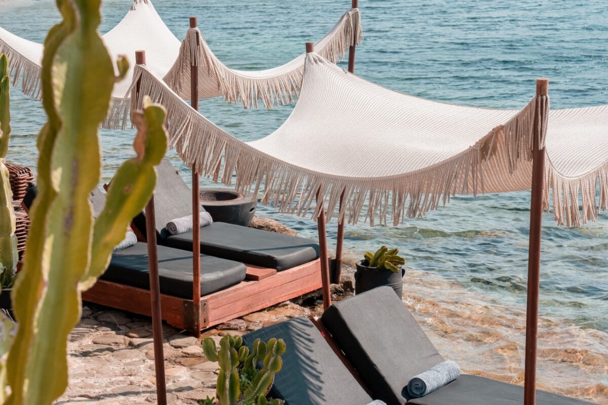 experience_secluded-private-beach-in-mykonos_6