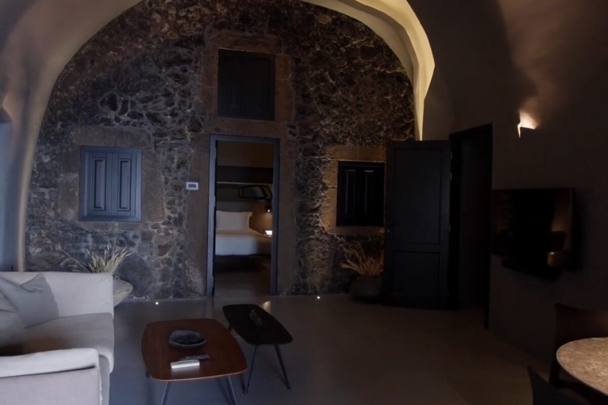 Kivotos Villa Sunset View with Outdoor Hot Tub & Indoor Pool