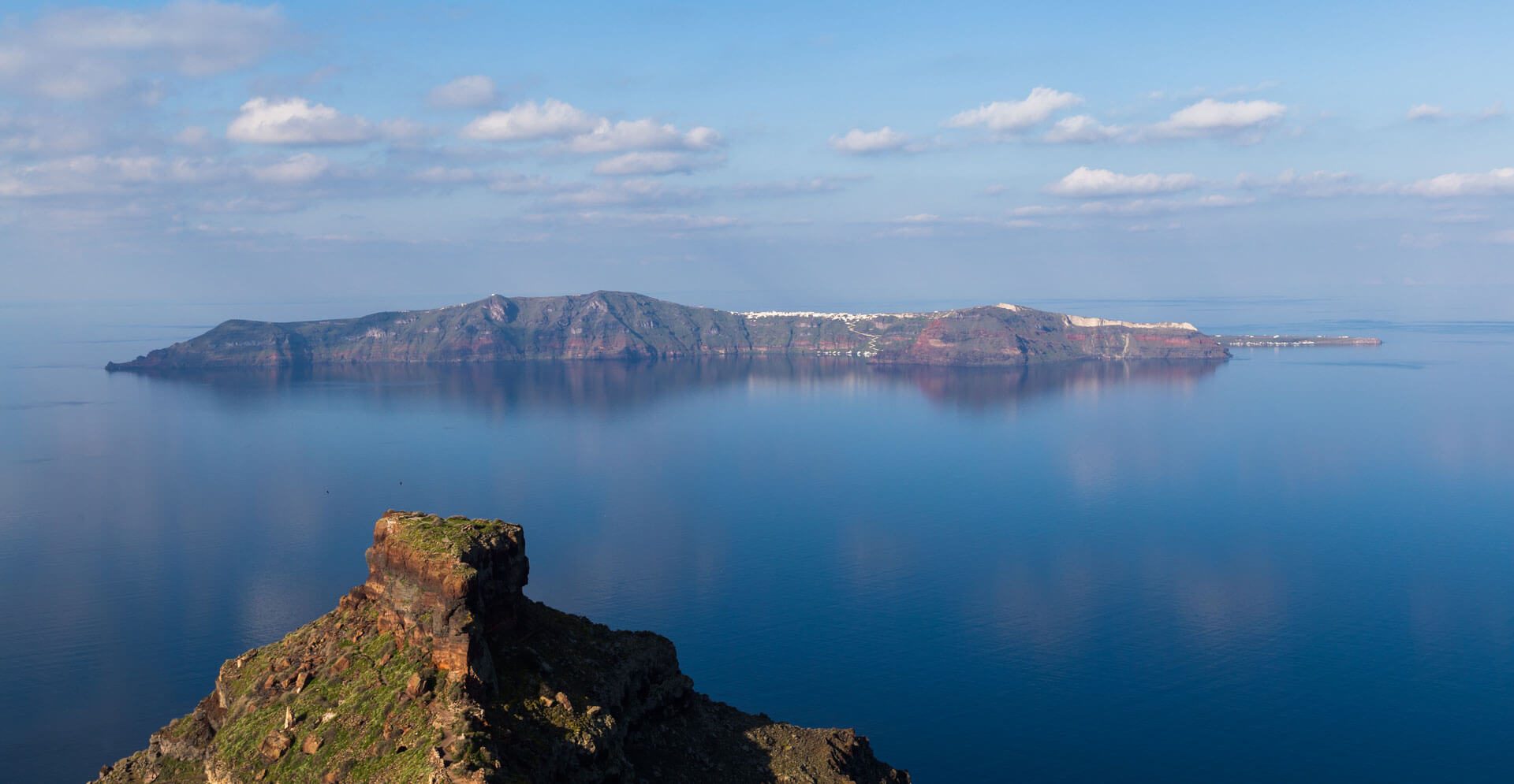 caldera view santorini