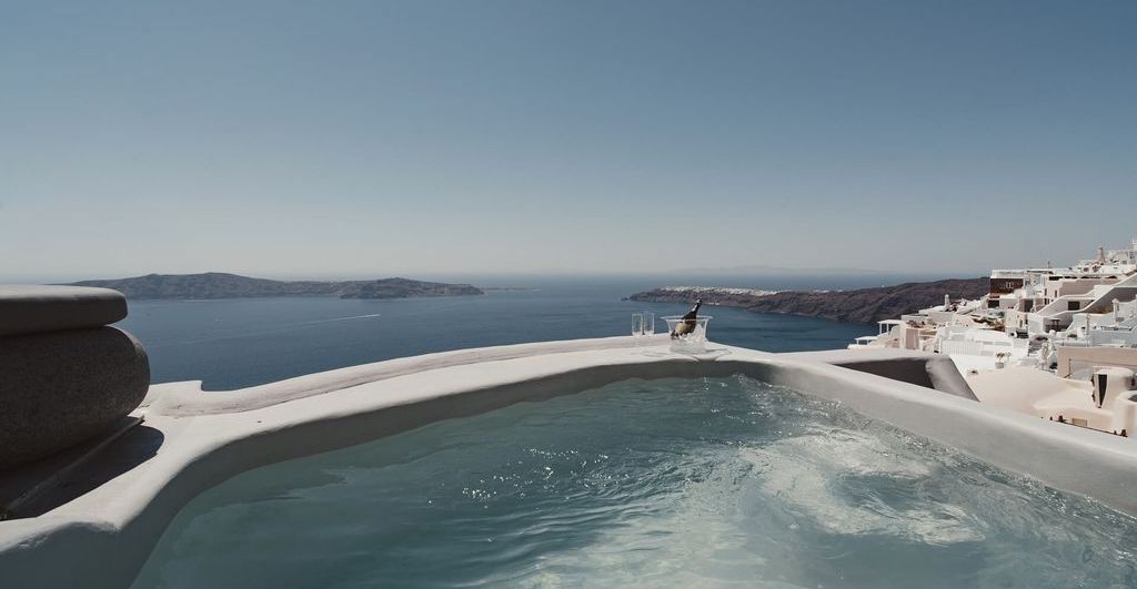 kivotos-hotel-caldera-room-1-1024×531
