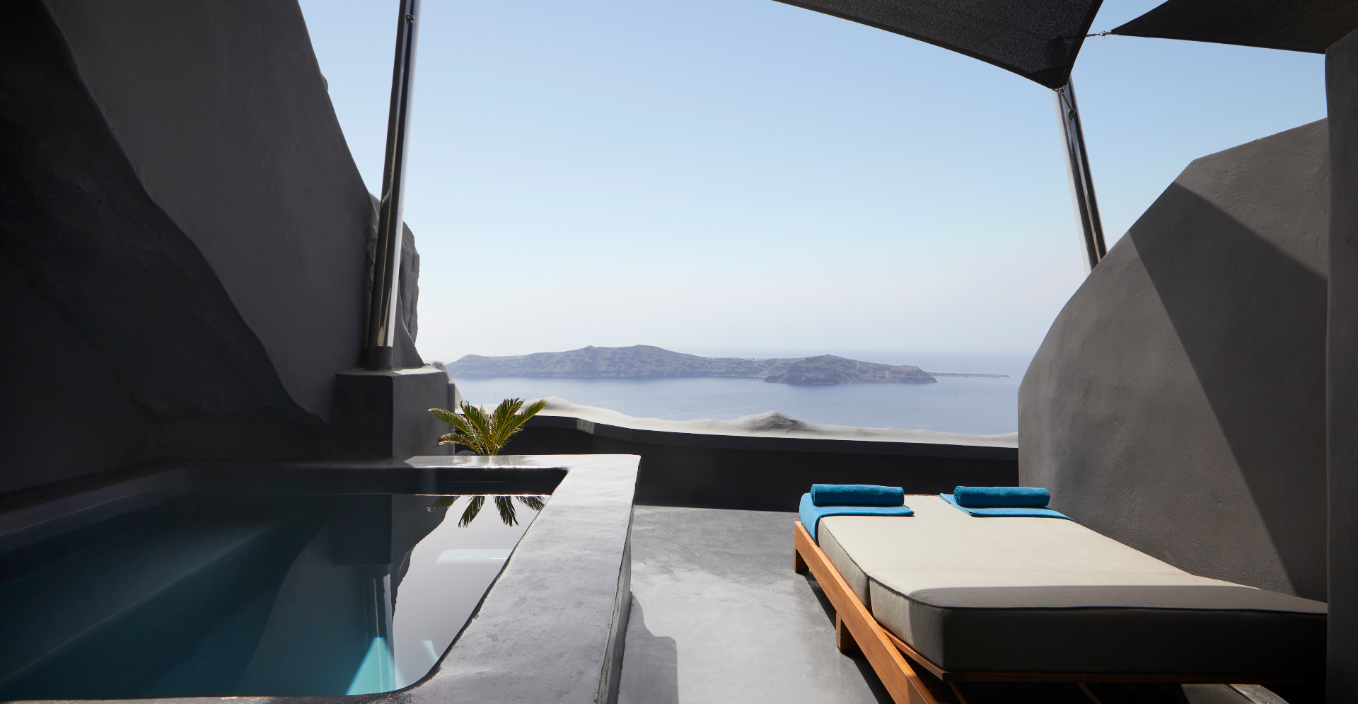 kivotos-santorini-luxury-hotel