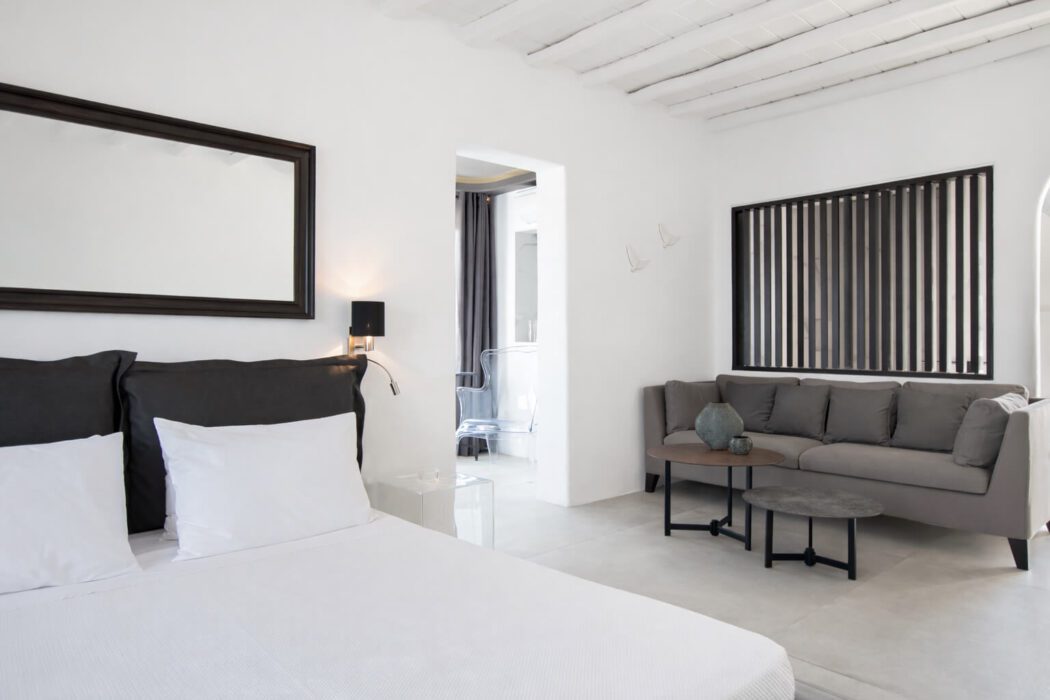 DELUXE-SUITE-SEA-VIEW-5