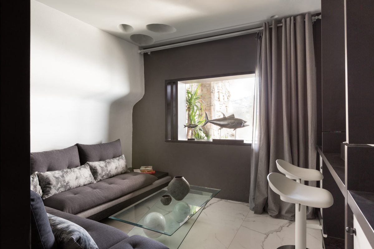 hideaway-luxury-villa-with-private-infinity-pool-8