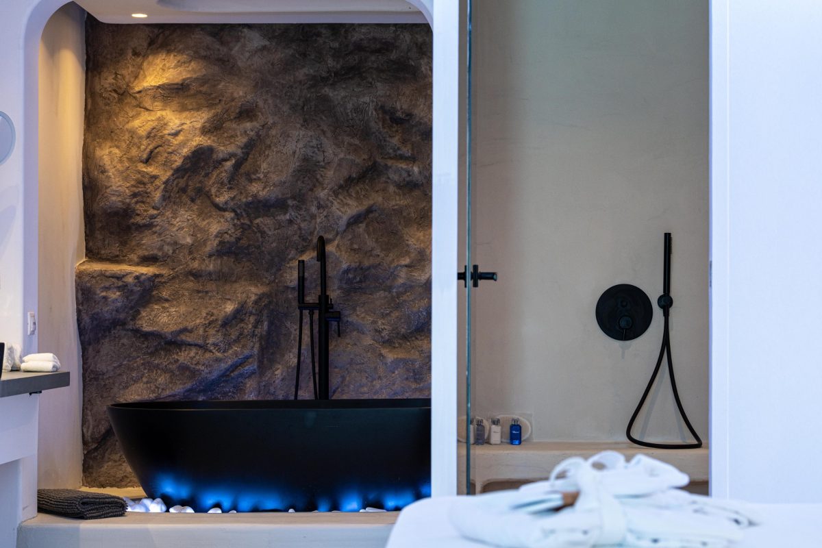 luxury-two-bedroom-suite-with-pool-7